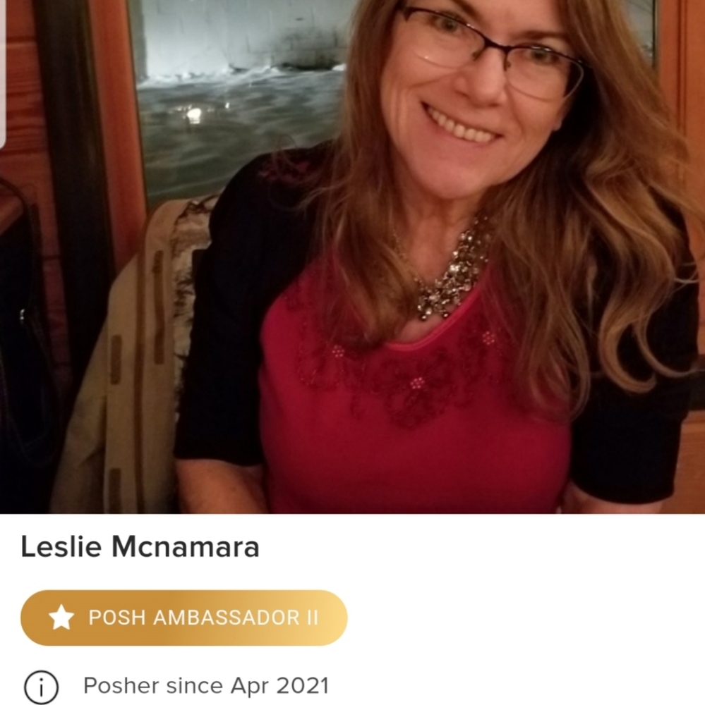 Meet your Posher, Leslie, POSH AMBASSADOR 💜 - Picture 10 of 10